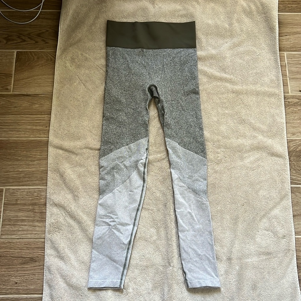 American eagle leggings
